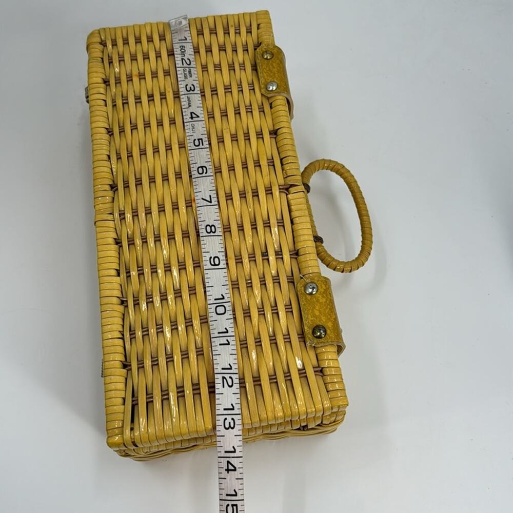 Vintage Yellow Wicker picnic basket handbag - Picture 9 of 12